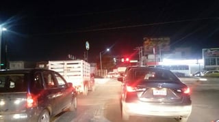 Caos. Vial generaron en Torreón y Gómez Palacio las obras de rehabilitación del Puente Plateado y del MetroBús. (EL SIGLO DE TORREÓN)