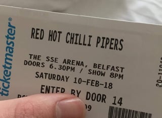 Se dieron cuenta al llegar al concierto que habían comprado boleto para ver a otra banda. (INTERNET)