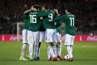 El conjunto mexicano no tuvo movimiento en el ranking mensual que realiza la FIFA. (TWITTER)