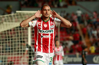 Carlos González, del Necaxa, en festejo de gol. (Jam Media)