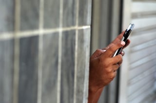 Los usuarios mexicanos con acceso a redes 4G se conectan a una velocidad de 23.35 Megabytes por segundo (Mbps), según cifras de julio a octubre de 2017 del estudio El Estado de LTE de Opensignal. (ARCHIVO)