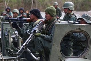 Militares. Venezuela inició ayer ejercicios militares con el objetivo de alistar al pueblo para defenderse de ataques. (EFE)