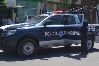 Versión. El director de Seguridad Pública, Ricardo Fontecilla rechazó hostigamiento hacia los panistas. (EL SIGLO DE TORREÓN)