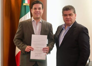 El mandatario estatal designó a Javier Armendáriz Reyes Retana como presidente de la Junta de Conciliación y Arbitraje del Municipio de Torreón. (ESPECIAL)