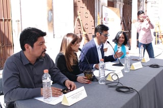 La convocatoria fue dada a conocer por la secretaria de Cultura estatal, Ana Sofía García, el director de cultura de Torreón, Elías Agüero, y la hija de la poeta, Marianne Toussaint. (ARCHIVO)