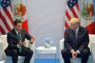 Separados. Peña Nieto habría exigido a Trump un compromiso para no hablar del pago del muro.