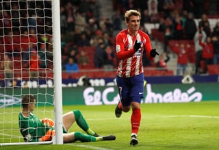 El francés Antoine Griezmann marcó los cuatro tantos del Atlético de Madrid en la goleada 4-0 sobre el Leganés. (EFE)