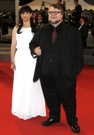 Guillermo del Toro confirma su divorcio con Lorenza Newton, su cónyuge desde 1986. (ARCHIVO)