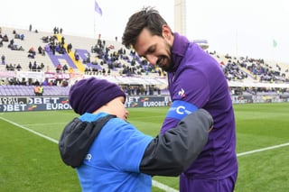 El defensor de la Fiorentina falleció el pasado domingo por la madrugada mientras dormía en su habitación. (Especial)