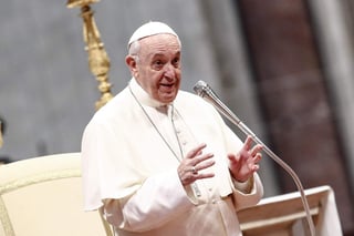 El pontífice habló sobre la celebración eucarística y aseguró que en las intenciones al inicio de ese rito todos son incluidos, ninguno es olvidado. (EFE)