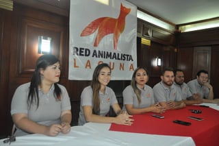 Unión. Asociaciones conformaron la Red Animalista Laguna la cual además de campañas de esterilización dará pláticas en escuelas. (GUADALUPE MIRANDA)