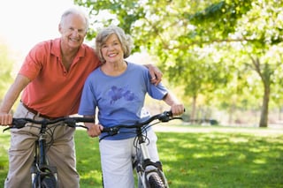 El uso de la bicicleta reduce los niveles de colesterol malo, lo que ayuda a proteger el corazón y a disminuir la posibilidad de sufrir un infarto. (ARCHIVO)