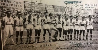 El Laguna, campeón de Segunda División en 1954-1955. (Especial)