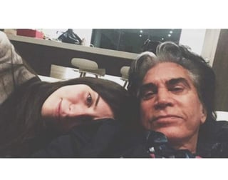 Génesis Rodríguez, hija de José Luis Rodríguez, retomó las redes sociales  para enviar un comunicado sobre el estado de salud de su padre. (ESPECIAL)