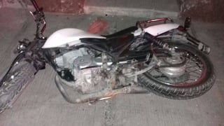 Accidente. Un peatón fue arrollado por un motociclista en Gómez Palacio.