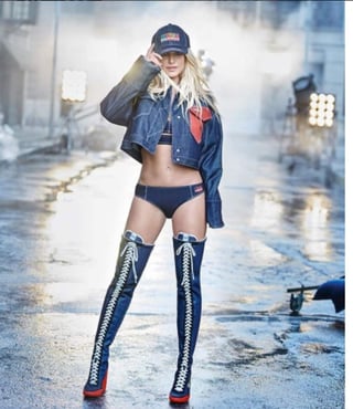 Britney Spears es la imagen de la nueva colección de ropa de la marca Kenzo. (ESPECIAL)