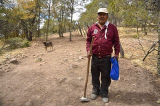 Labor. Don Eusebio tiene 70 años y gracias al trabajo que realiza en la cuenca alta del río Nazas es que han mejorado sus condiciones de vida. (ERNESTO RAMÍREZ)