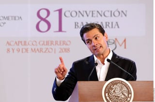 Advierte. Peña Nieto dijo que cancelar la reforma energética significaría un retroceso con pérdidas de empleo y dinero. (AGENCIA REFORMA)