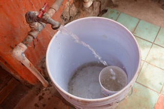 Cifras. En Saltillo se manejan 52 millones de litros de agua, de las cuales se desperdician 40% en fugas.