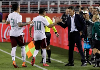 Juan Carlos Osorio habló de que la Selección tiene que ser más consistente en las competencias. (AP)