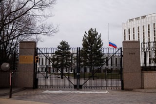 Sanción. Estados Unidos ha ordenado la expulsión de 60 funcionarios rusos y el cierre del consulado ruso en Seattle. Rusia ya planea responder. (EFE)