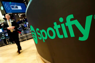 El pionero de streaming de música Spotify debuta el martes en los mercados de valores de Nueva York, donde descubrirá si los inversionistas le ven como una superestrella naciente o un éxito pasajero. (ARCHIVO)
