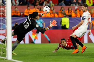 Thiago Alcántara anotó el gol con el que el cuadro alemán pudo completar la remontada ante el Sevilla.  (AP)