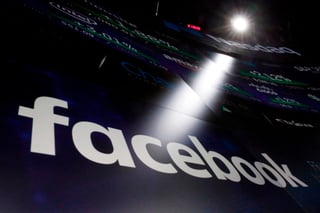 La promesa de Facebook se produce tras las críticas recibidas por la fuga masiva de datos de la red social. (ARCHIVO) 