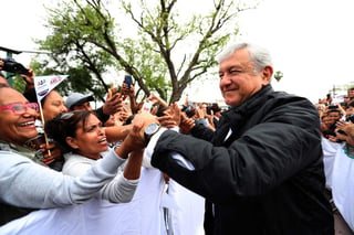El candidato presidencial de la coalición Juntos Haremos Historia, Andrés Manuel López Obrador, propuso impulsar el turismo, comenzando desde el sur del país con la construcción de un tren moderno. (EL UNIVERSAL)