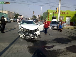 El accidente se registró en la zona Centro de Torreón. (EL SIGLO DE TORREÓN) 