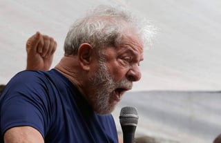 Moro, quien ordenó la semana pasada el ingreso a prisión de Lula da Silva, dijo que no concederá ningún derecho extraordinario al exmandatario de 72 años, condenado a 12 años y un mes de cárcel. (ARCHIVO)