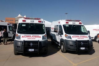 Entrega. La Jurisdicción Sanitaria número dos recibió dos nuevas ambulancias y espera una más para Gómez Palacio. (EL SIGLO DE TORREÓN)