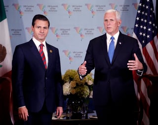 El encuentro entre el Presidente de la República y el Vicepresidente estadounidense -que se realiza a solicitud del gobierno de Estados Unidos en el marco de la VIII Cumbre de las Américas- se realiza en el Complejo Cultural de Lima. (AP) 
