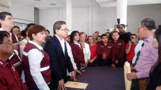 Presentó su registro ante el Instituto Municipal Electoral como candidato a la presidencia de Torreón por Morena. (EL SIGLO DE TORREÓN)