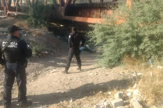 Muerto. Hombre se infarta al caminar por las vías del 'Puente Negro' cuando se dirigía a GP. (EL SIGLO DE TORREÓN)