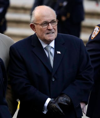 Equipo. Exalcalde de Nueva York Rudy Giuliani se unirá al equipo legal de Trump. (EFE)