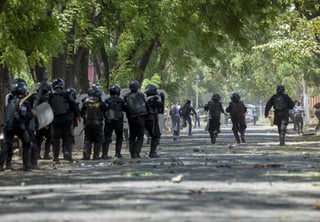 Tres personas fallecieron el jueves en manifestaciones a favor y en contra de una polémica reforma de la Ley del Seguro Social en Nicaragua. (EFE)