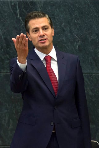 Peña Nieto reiteró a Diaz-Canel la disposición de México de seguir profundizando el diálogo político, la cooperación y los intercambios comerciales y de inversión. (NOTIMEX)