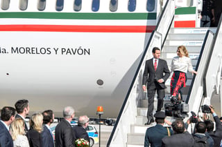 El presidente de México, Enrique Peña Nieto, y su esposa, Angélica Rivera de Peña, arribaron hoy a Alemania. (NOTIMEX) 