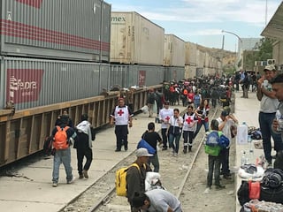Ruta. Los miembros del llamado Viacrucis Migrante llegaron el fin de semana pasado a Sonora. (EL UNIVERSAL)