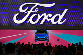 La automotriz estadunidense Ford Motor Co. anunció que planea dejar de vender todos los automóviles sedan bajo la marca Ford en América del Norte como parte de una estrategia que arreglará o eliminará las operaciones globales no rentables. (ARCHIVO)