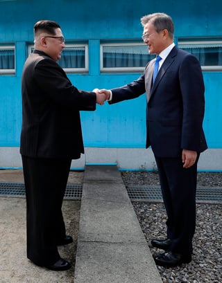 Kim hizo los comentarios durante su cumbre el viernes con el mandatario surcoreano Moon Jae-in. (ARCHIVO)  
