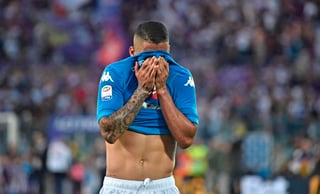 Allan, del Napoli, lamenta la derrota ante la Fiorentina. (AP)