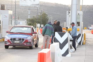 Se acordó liberar la primera caseta de la autopista este martes primero de mayo a las 13:30 horas. (ARCHIVO)

