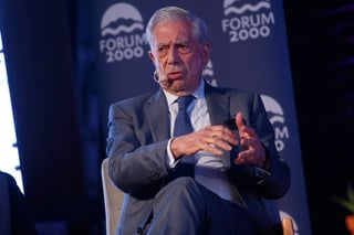 El escritor Mario Vargas Llosa afirmó hoy en Santiago que un eventual triunfo del izquierdista Manuel López Obrador en las próximas elecciones presidenciales de México 'da motivos para estar preocupados'. (EFE)