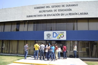 La exposición de carteles se mantendrá situada en la explanada de la Subsecretaría de Educación de la Laguna de Durango. (ARCHIVO) 