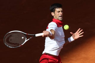 Novak Djokovic venció 7-5, 6-4 a Kei Nishikori y avanzó a los octavos de final. (EFE)
