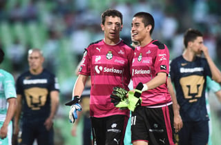El guardameta tuvo un paso fructífero por los Guerreros, donde logró coronarse campeón de Liga MX en el Clausura 2012. (ARCHIVO)