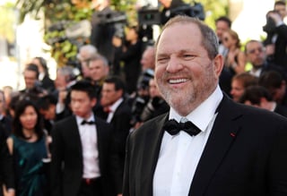 Harvey Weinstein, quien ha sido acusado por una conducta sexual indebida que va de acoso a violación, ha negado todas las acusaciones de relaciones sexuales no consensuadas. (ARCHIVO)
