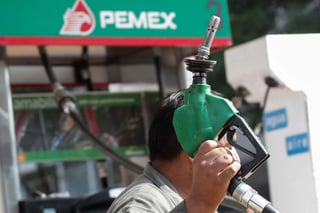 Ante el nuevo modelo que determina los precios de los combustibles en México, no se descarta la posibilidad de que se presenten nuevas alzas en el costo. (ARCHIVO)